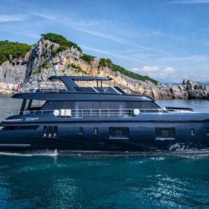 2025 SUNREEF YACHTS Sunreef 100 Power "PETITE BELLE"